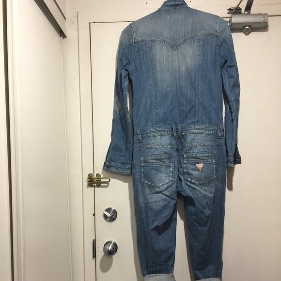 GUESS JEANS DISTRESSED OVERALLS SIZE 2 - Picture 7 of 12